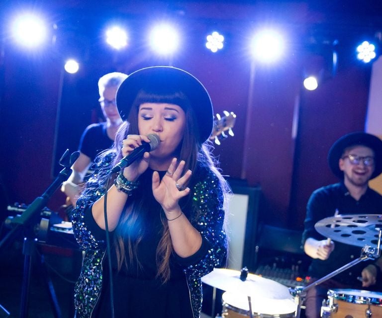 Vestuviu muzikantai, vestuviu grupe, makin colors