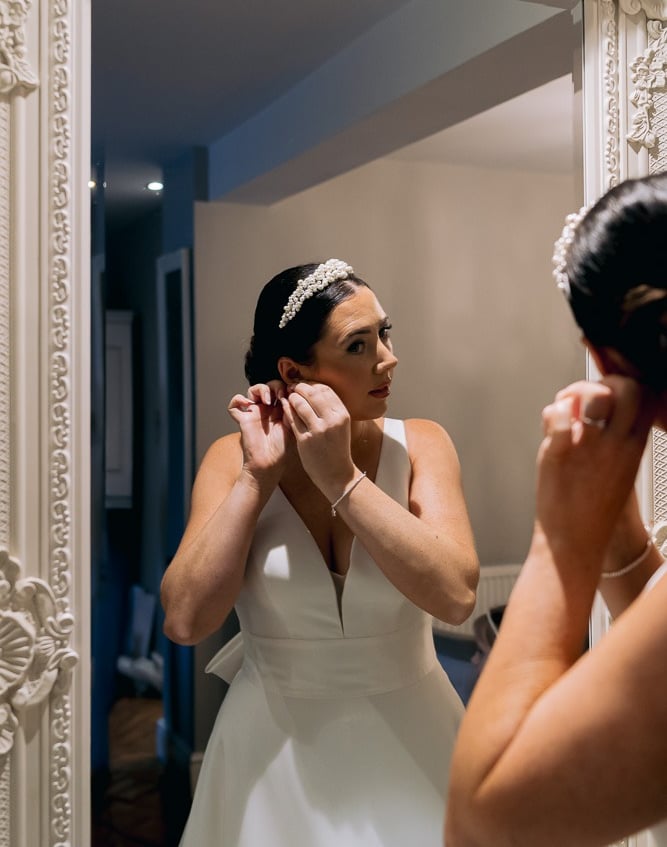 Guests clapping during wedding speeches in Leeds – documentary wedding photography by The Wedding Ed