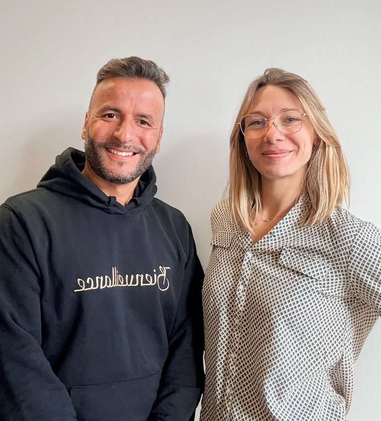 Nadir et Adeline, experts en aménagement d'espaces professionnels