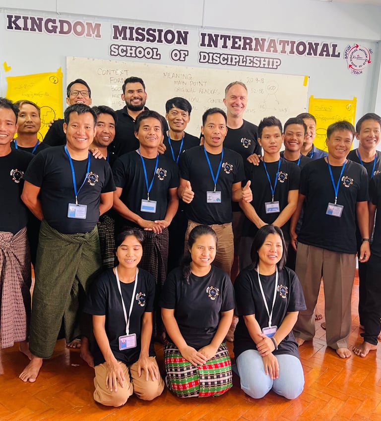 Bible training in Maesai, Training Pastors and leaders in Maesai, Myanmar pastors and leaders training 