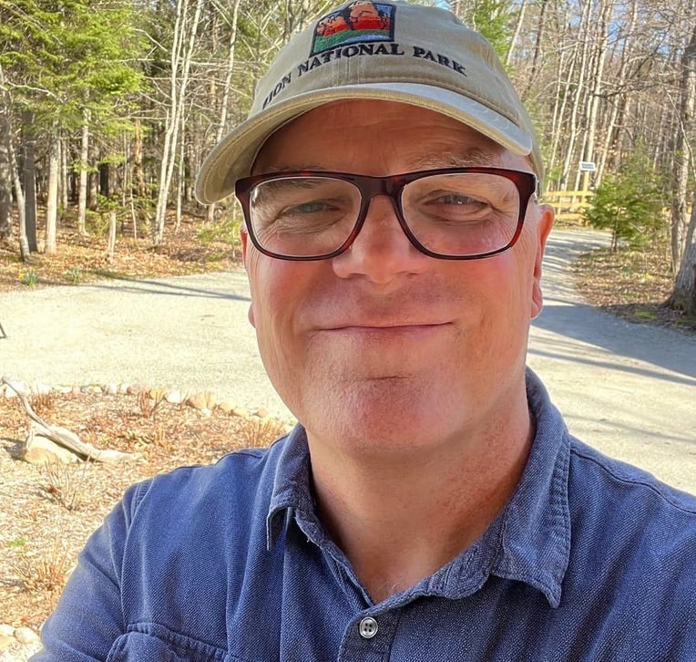 Gary McCaslin, automation engineering executive & plein air landscape painter based in Munising, MI.