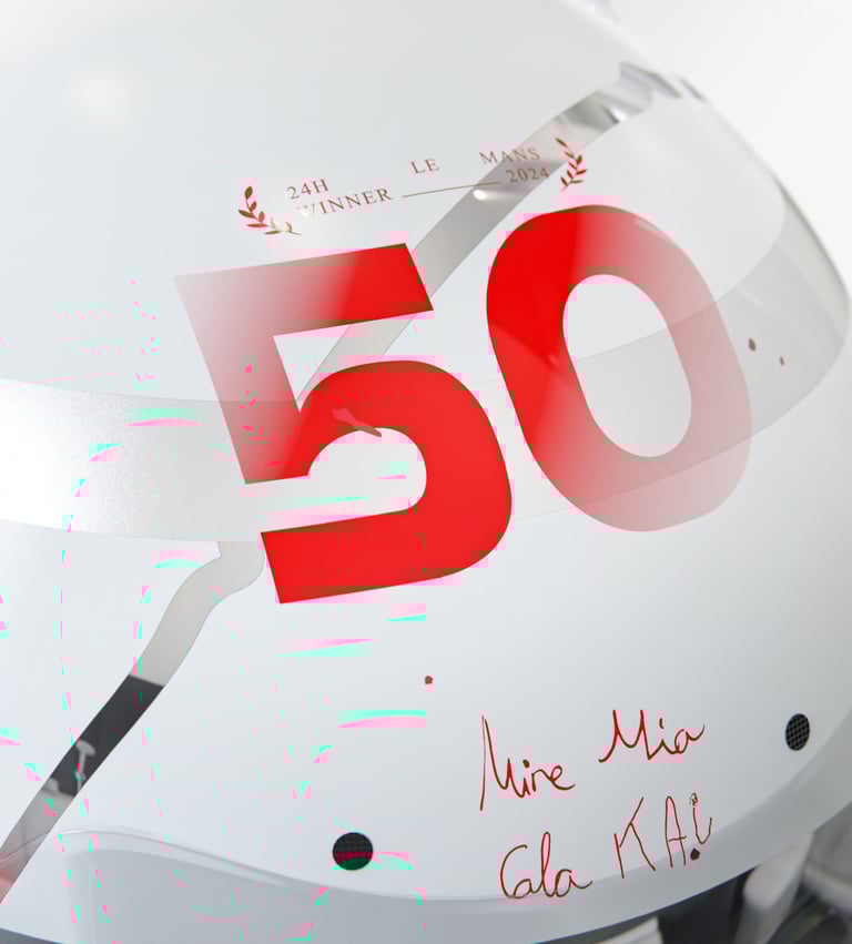 Foto detalle casco Miguel Molina 24h Le Mans 2025