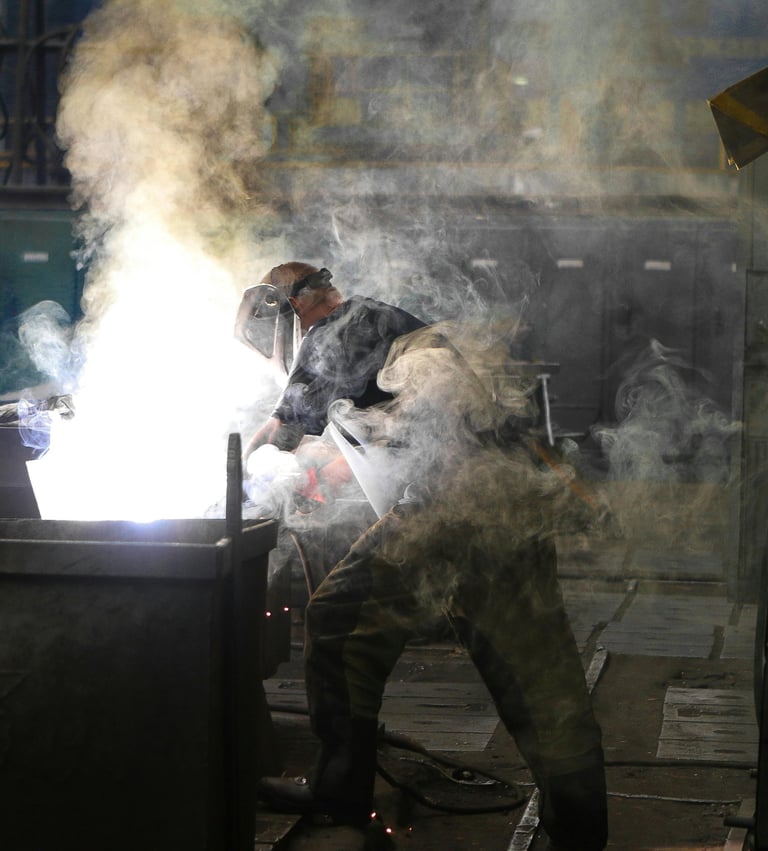 Travail de soudure en atelier