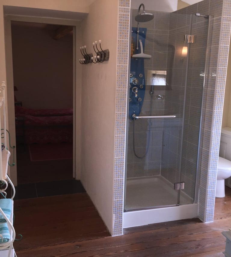 Cabine de douche balnéo