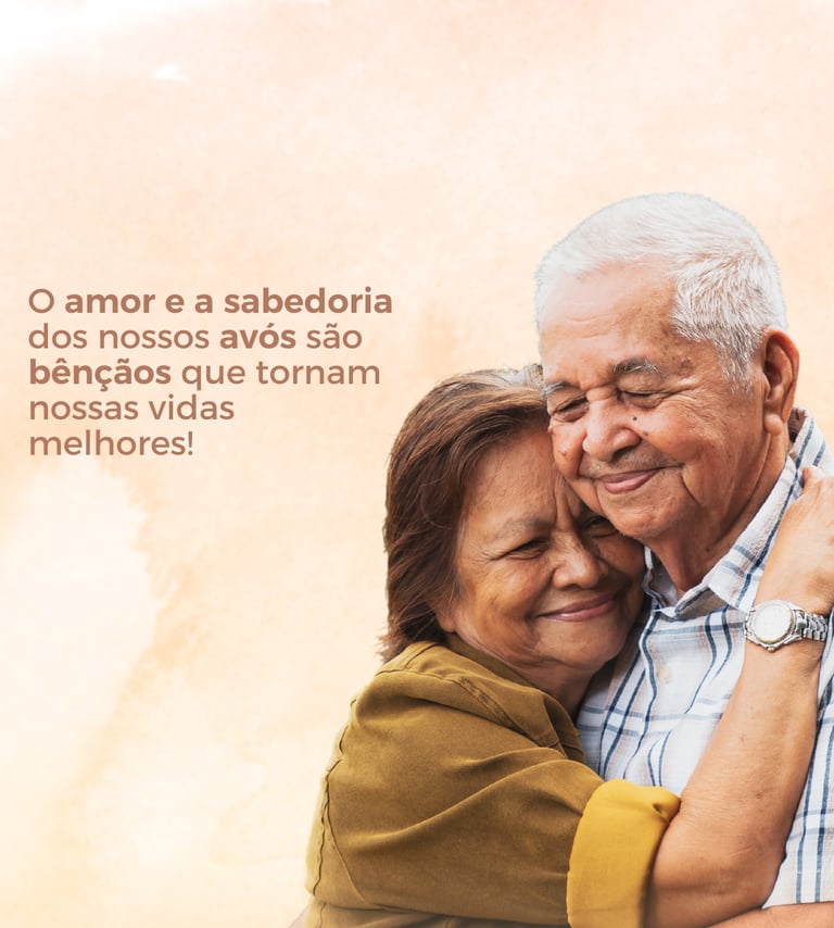 idosos se abraçando 