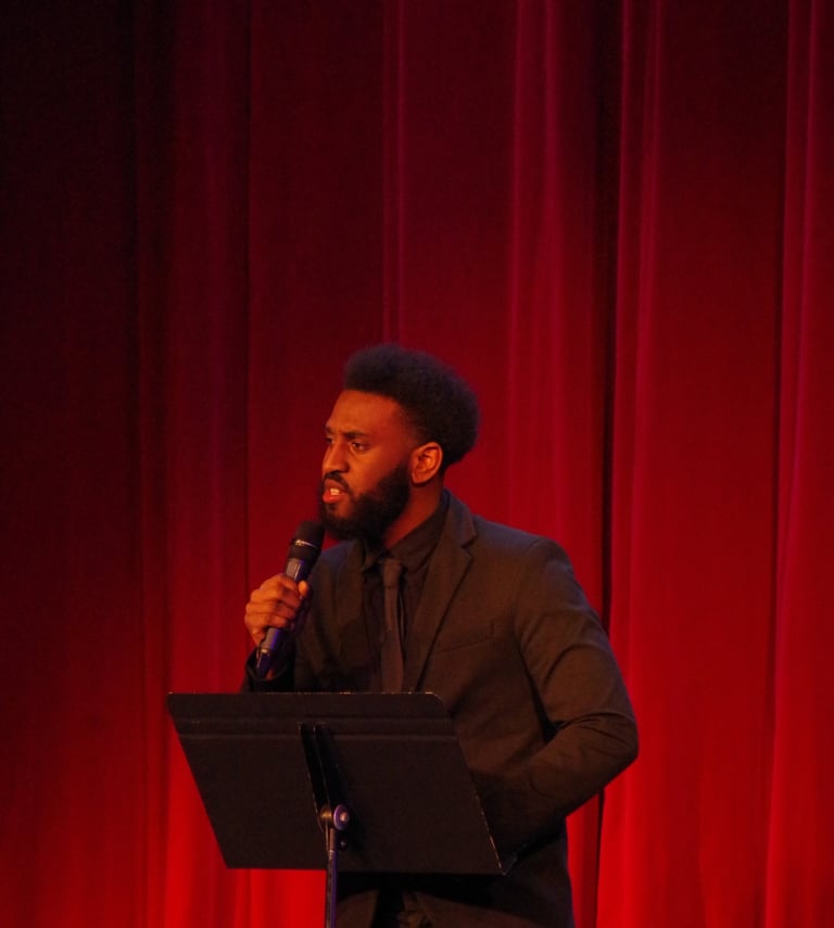Discours sur scène Gala étudiants Afrique FEAC 2026