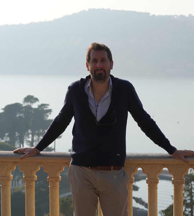 Philippe, designer graphique et fondateur du Studiobaia
