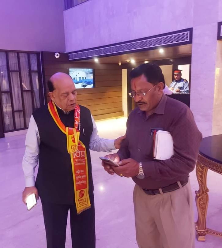 Hindi writer - Dr. Bechain Kandiyal