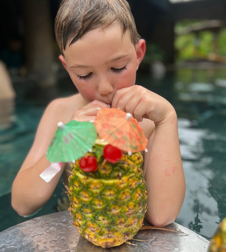 hotel los lagos kids drinks and food