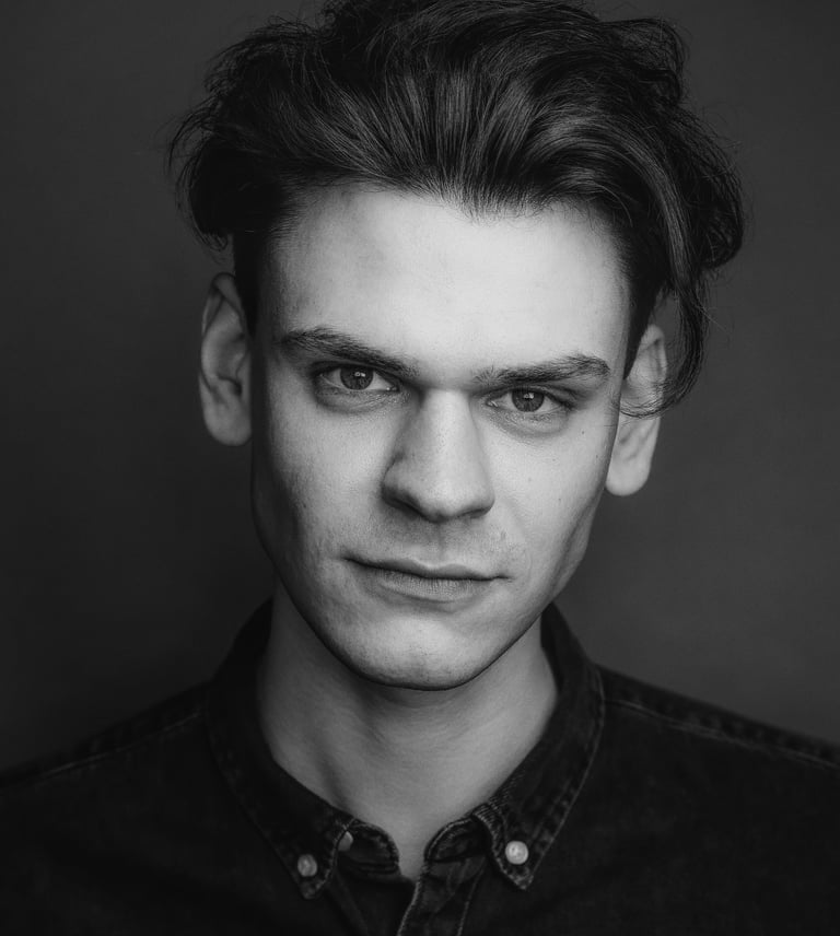 Ralph Kozlovski method acting coach and founder of MethodKit London