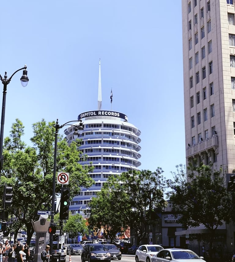 building-capitol-records-hollywood-los-angeles