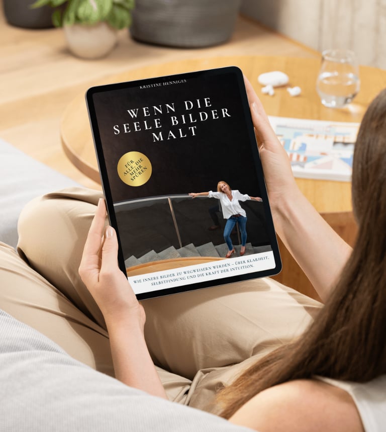 Buch von Kristine Henniges: Wenn die Seele Bilder malt – Identitäts-Design durch imaginative Prozess