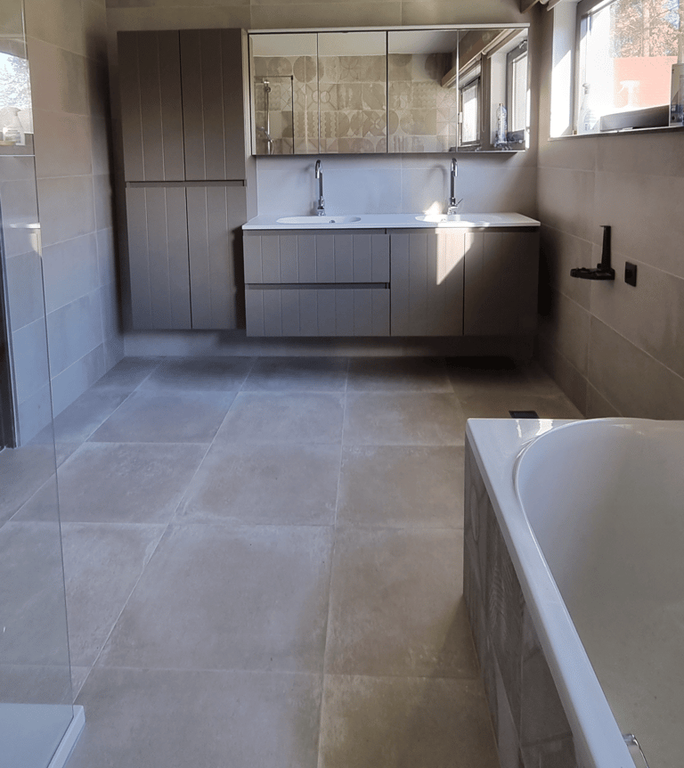 Badkamermeubels keramische tegels bad