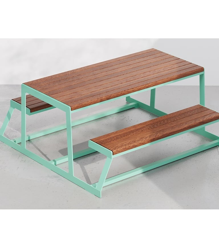 Pikniko stalai, pikniko stalas su suoliukais ir lauko gultai