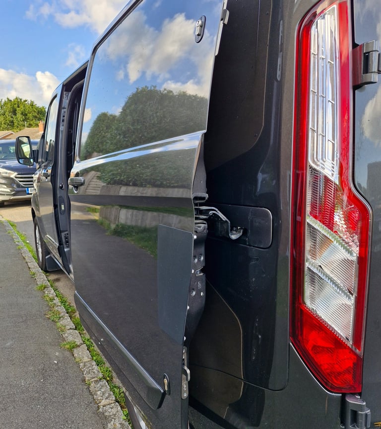 Van Deadlocks Fitted In Oxford Mobile Service 