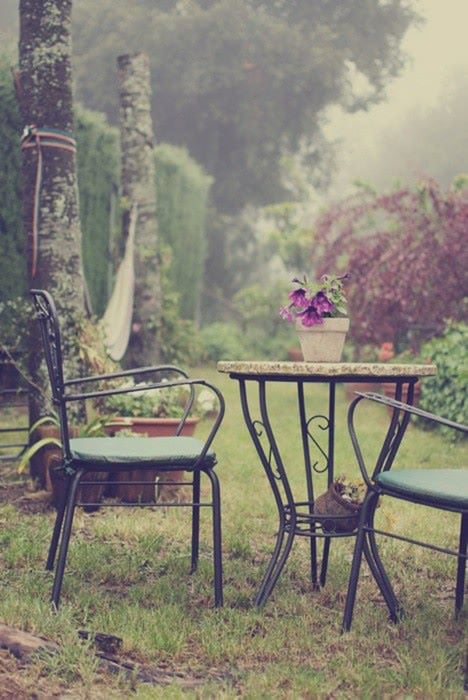 Salon de jardin en acier