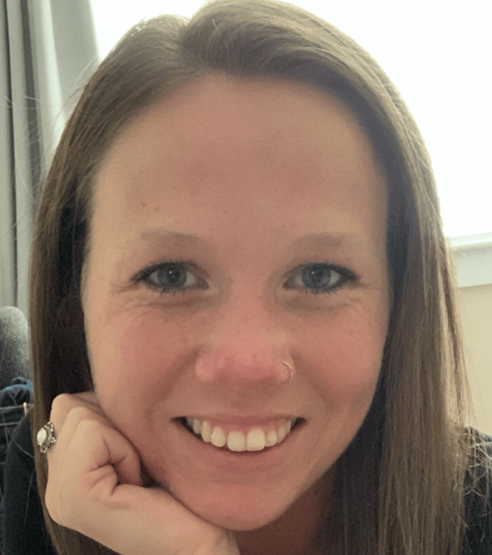 photo of assistant Kristen