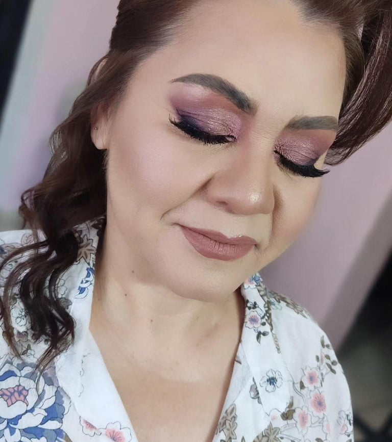MAQUILLAJE PARA PIEL MADURA POR PAULA TAPIA MAEKUP HERMOSILLO