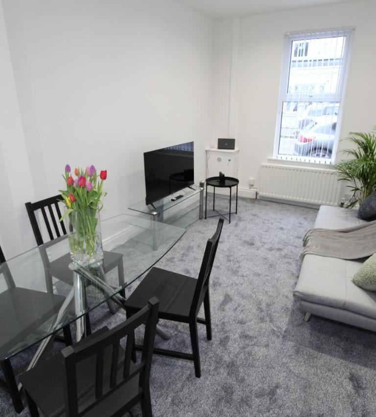 Belfast property rental living room