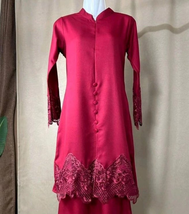 Baju Kurung Lace Como Crepe