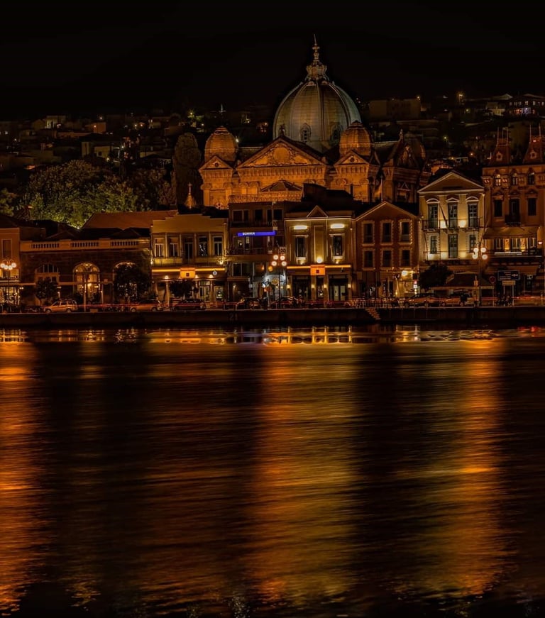 Le port de Mytilène - autour de Villa Port Olivier, villa à louer sur l'île grecque de Lesbos