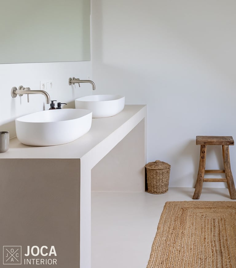 Badkamer muren en vloer bekleed in Microtopping door Joca Interior