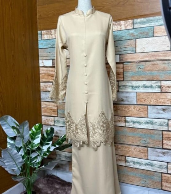 Baju Kurung Lace Como Crepe