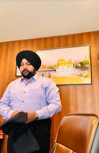 EMERALD LEGAL, THE BEST LAW FIRM IN JAMMU WITH TOP MOST ADVOCATES PRACTICING IN ALL DISTRICT COURTS