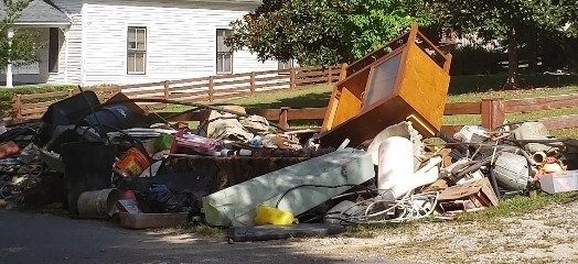 Image of an eviction clean-up that Guaranteed Junk Removal came in and cleaned. Furniture, clothes