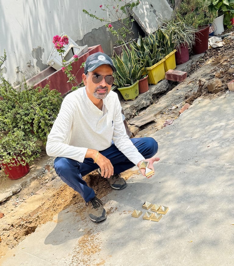 VAASTU PYRAMID BRASS REMEDY