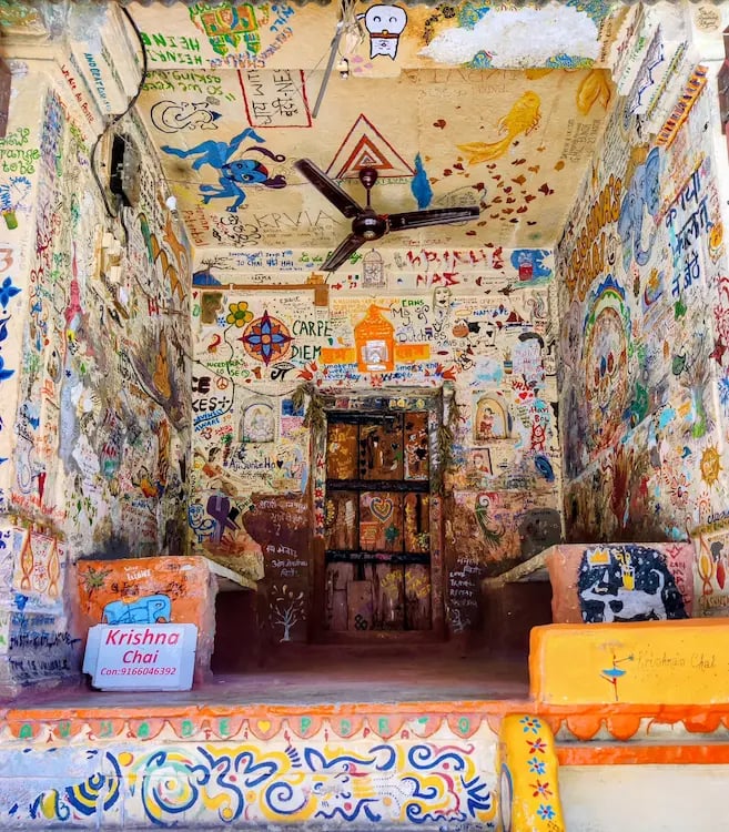 Artistic graffiti and travel doodles inside Krishna’s famous tea stall in Bundi, Rajasthan.