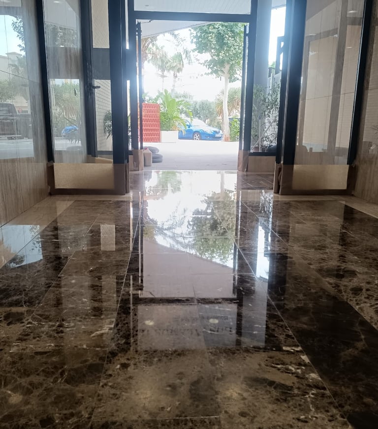 limpiando cristales benidorm