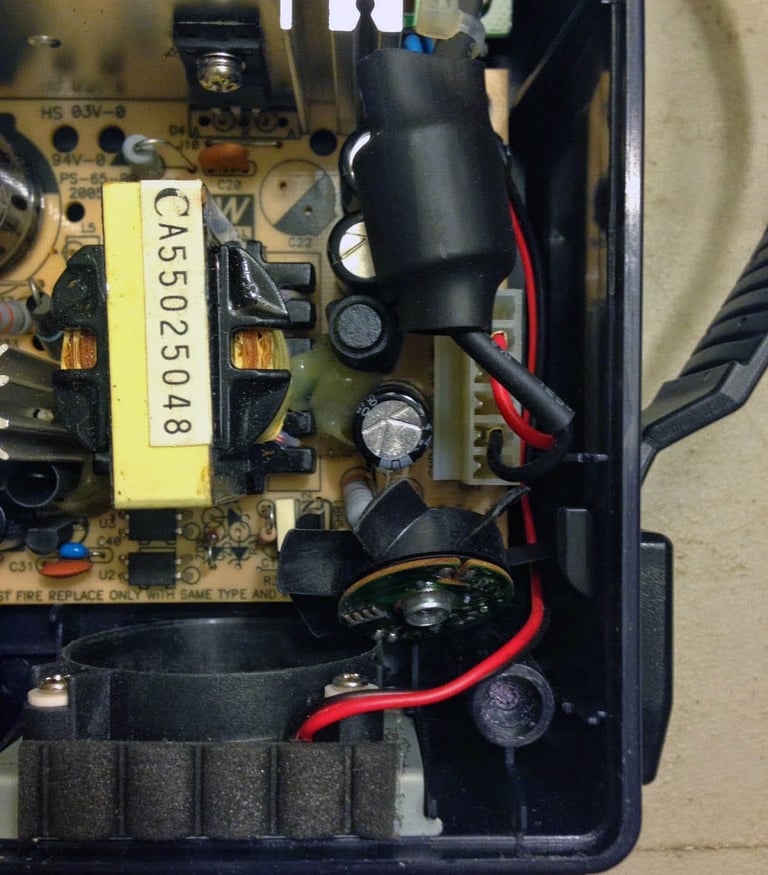 a computer power supply box with a power supply