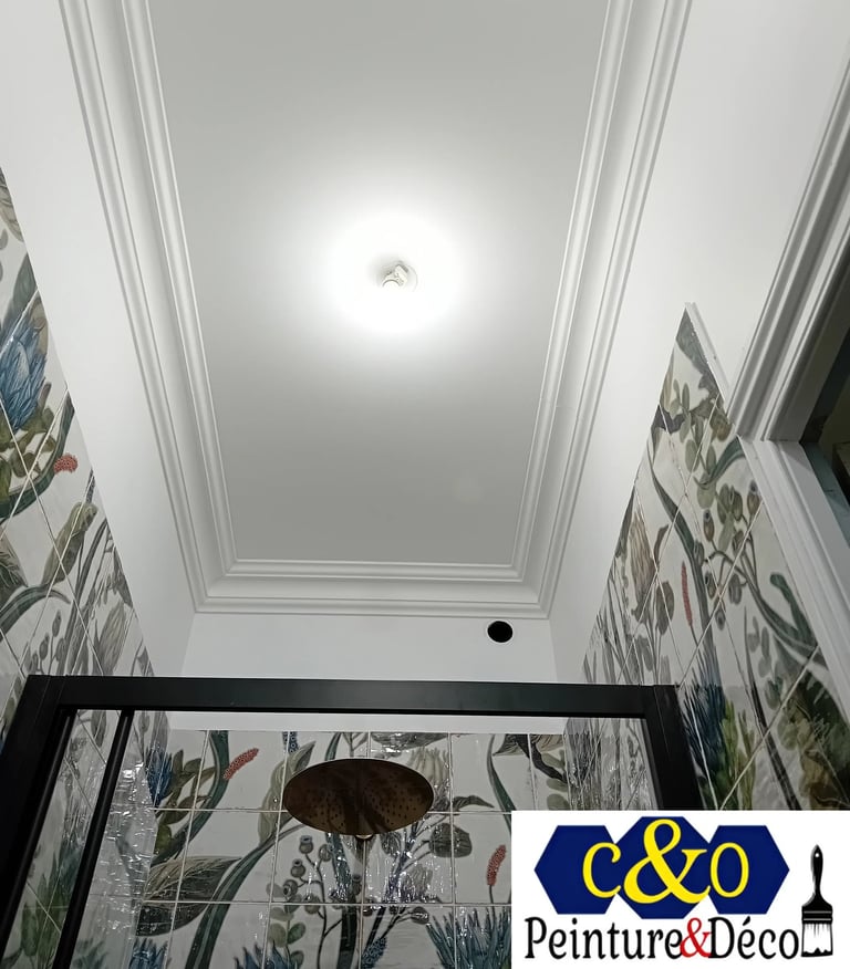 décoration pose de corniche au plafond