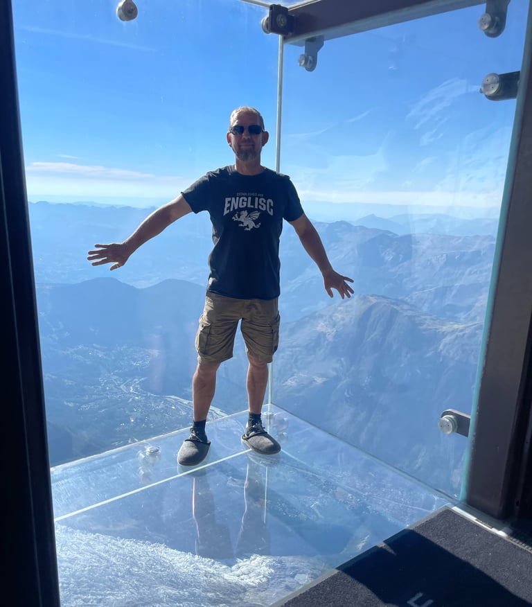 step into the void, aguille du midi, chamonix, france