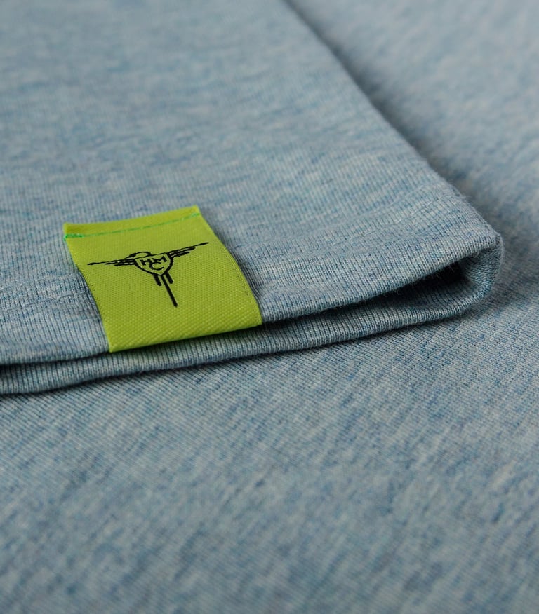 T-shirt - label and logo detail