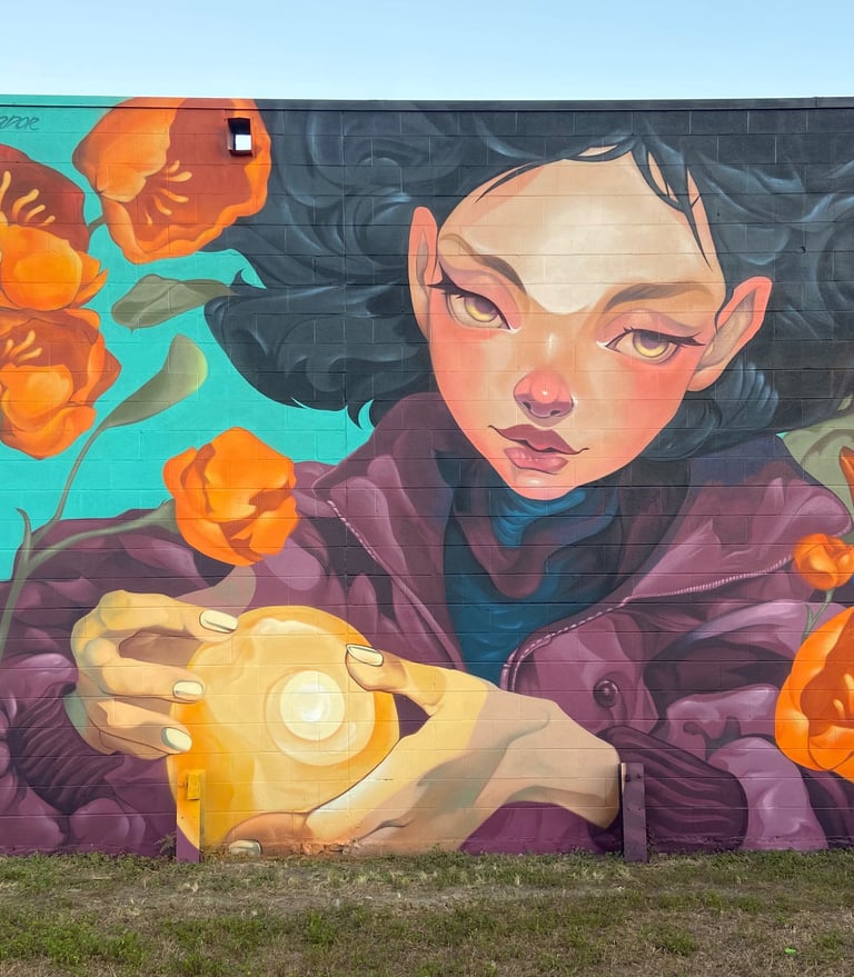 Aurora - Mural en Houston, festival de street art, arte urbano por Ona Salvador
