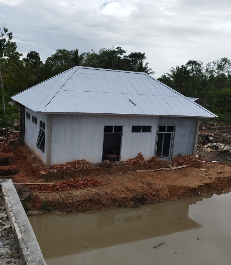 Rumah dengan Spandek atau Metal Roof