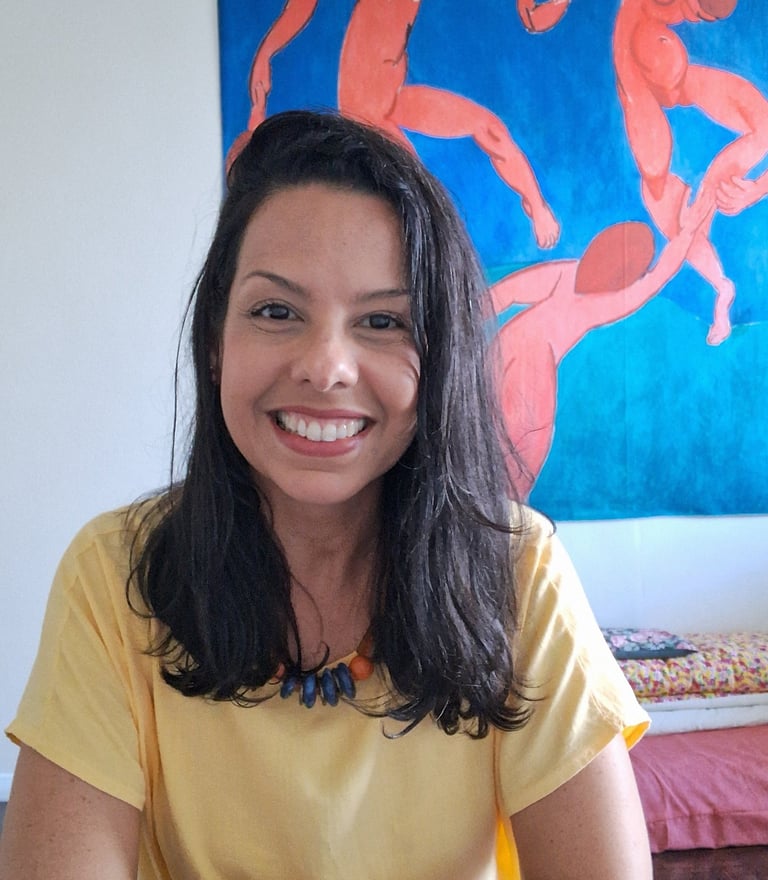 Psicóloga Janaína Gomes. Entre em contato e leve o autoconhecimento e bem-estar para sua empresa.