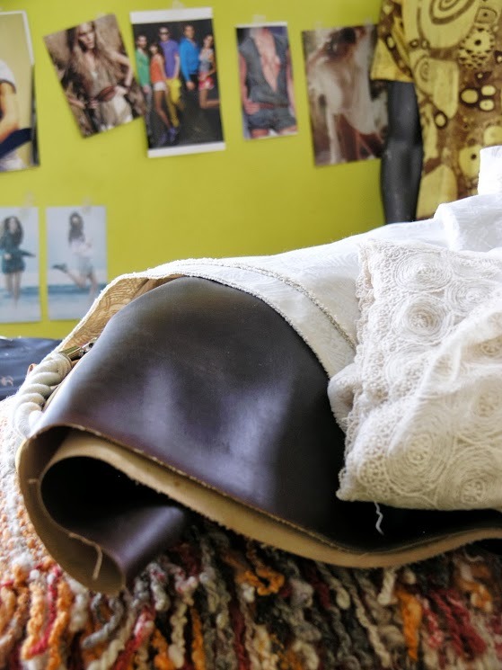 Atelié de design e costura de moda ecológica da CicloAmbiental