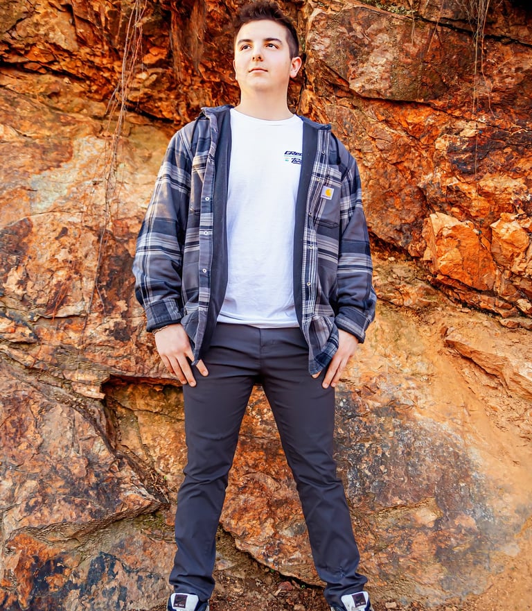 Manheim Township Senior Pictures Photographer. Lancaster PA senior pictures photographer