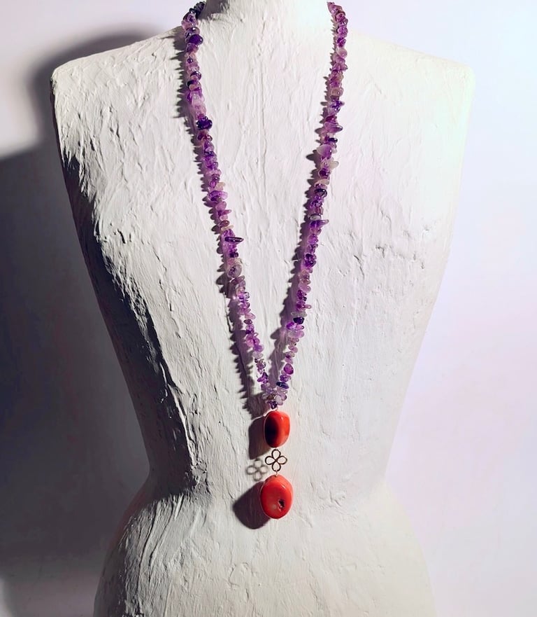 collana-capri-con-corallo-naturale-ametista-icona-mediterranea