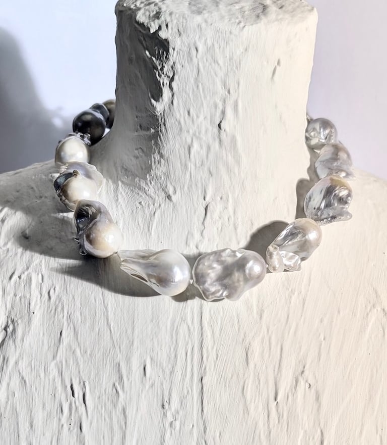 baroque-pearl-necklace-natural-scaramazza-pearls