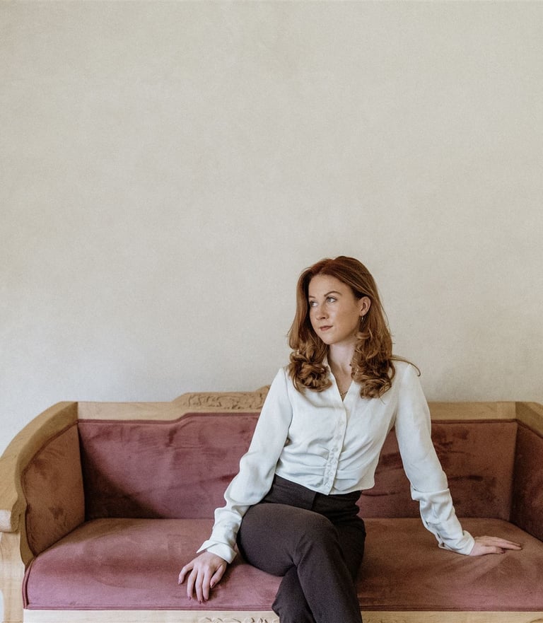 Founder of wedding rescue co. wedding coordinator wedding professional wedding coordination expert