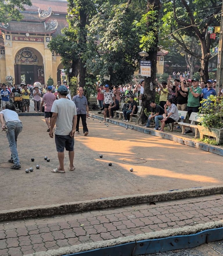 Concours de pétanque à Saïgon