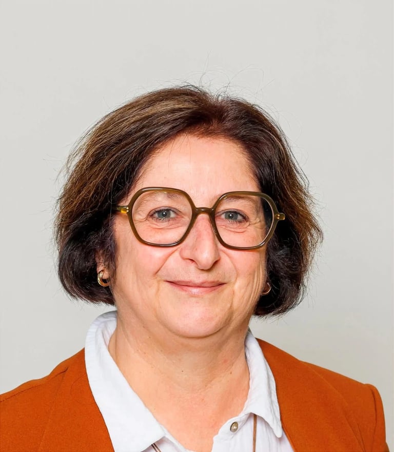 Marie-Cécile Pacchiani - Portrait en couleurs.