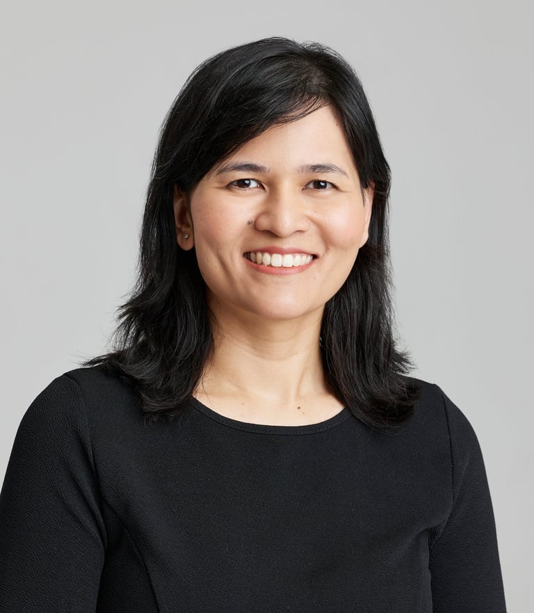 Dr Sara de Menezes - Dermatologist