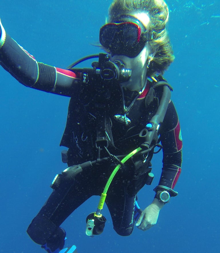 Tracey and Nick Billington diving at Tofo Beach, Praia Do Tofo, Mozambique
