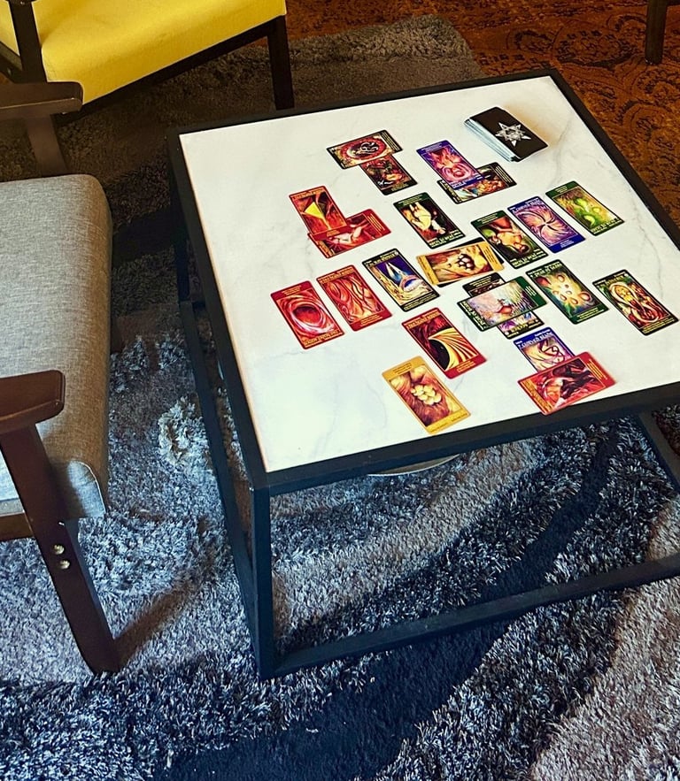 Los Angeles Tarot Readings room with chairs and tarot cards table