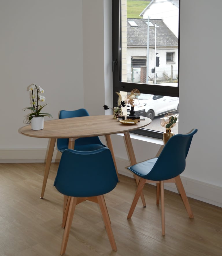 Pour votre bien-être intérieur, je vous reçois dans une ambiance chaleureuse et apaisante.